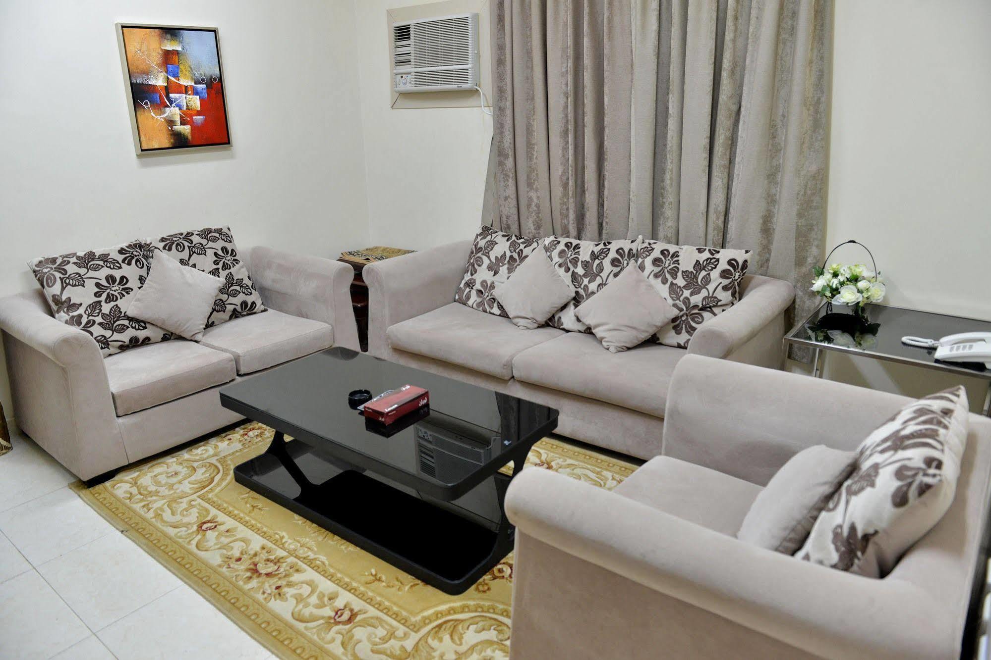 Al Mawasem Al Arbaa Aparthotel Al Al Jubail Exterior foto